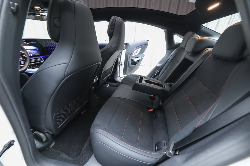 Mercedes CLA250+ EQ AMG Advance Plus 4d