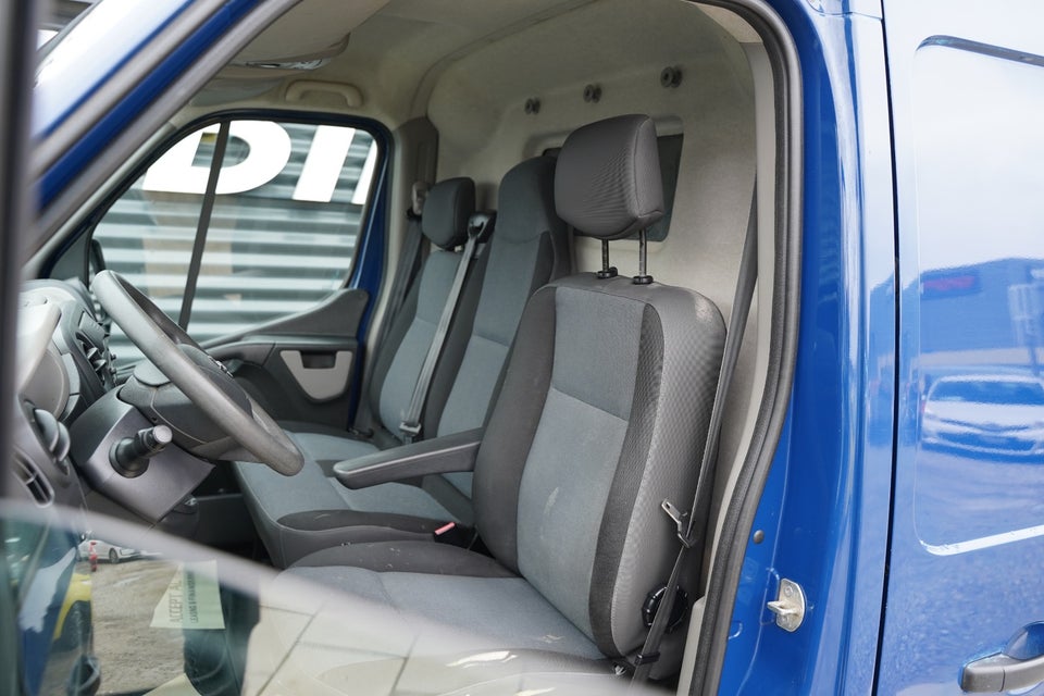 Nissan NV400 2,3 dCi 125 L2H2 Comfort Van