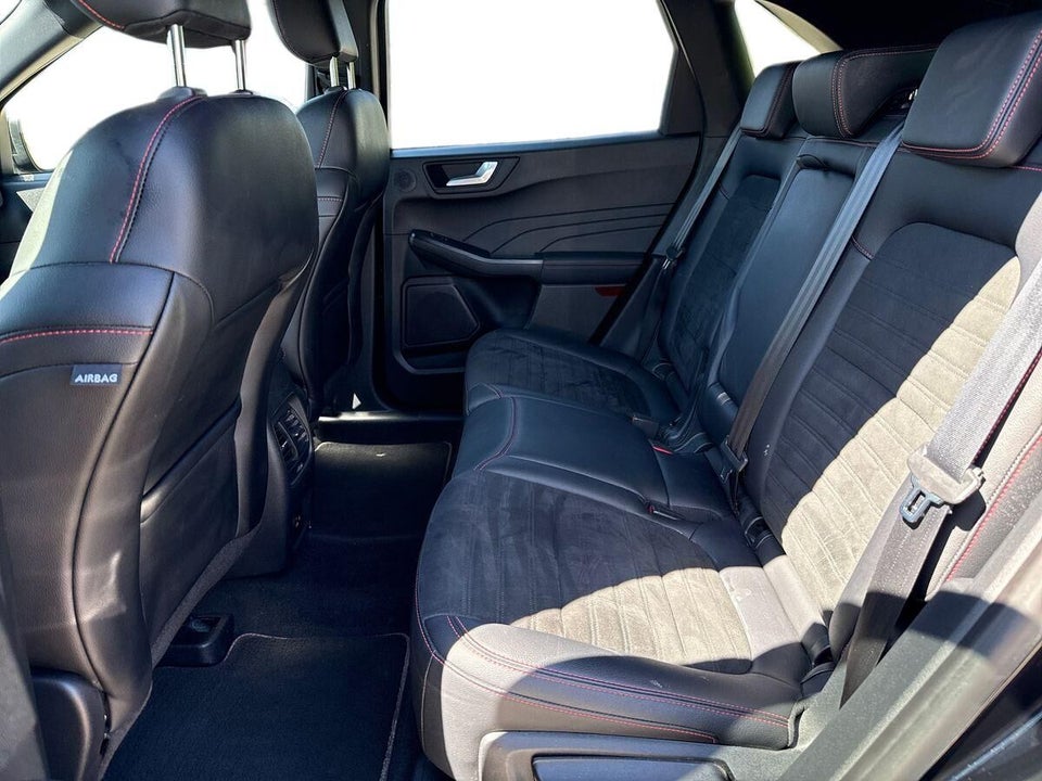 Ford Kuga 2,5 PHEV ST-Line X CVT 5d