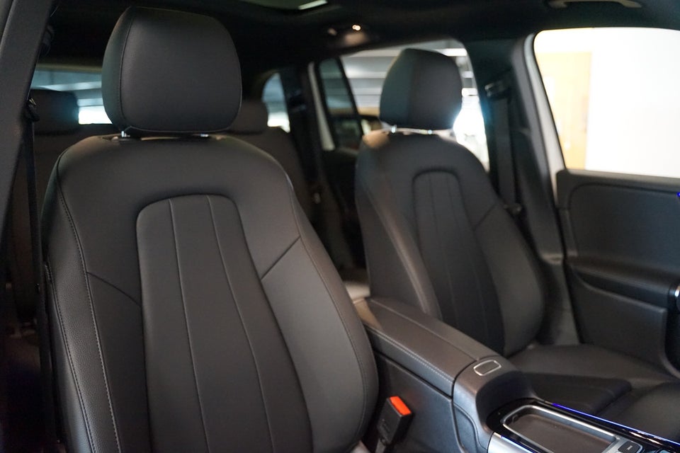 Mercedes EQB300 Progressive Advance Plus 4Matic 5d