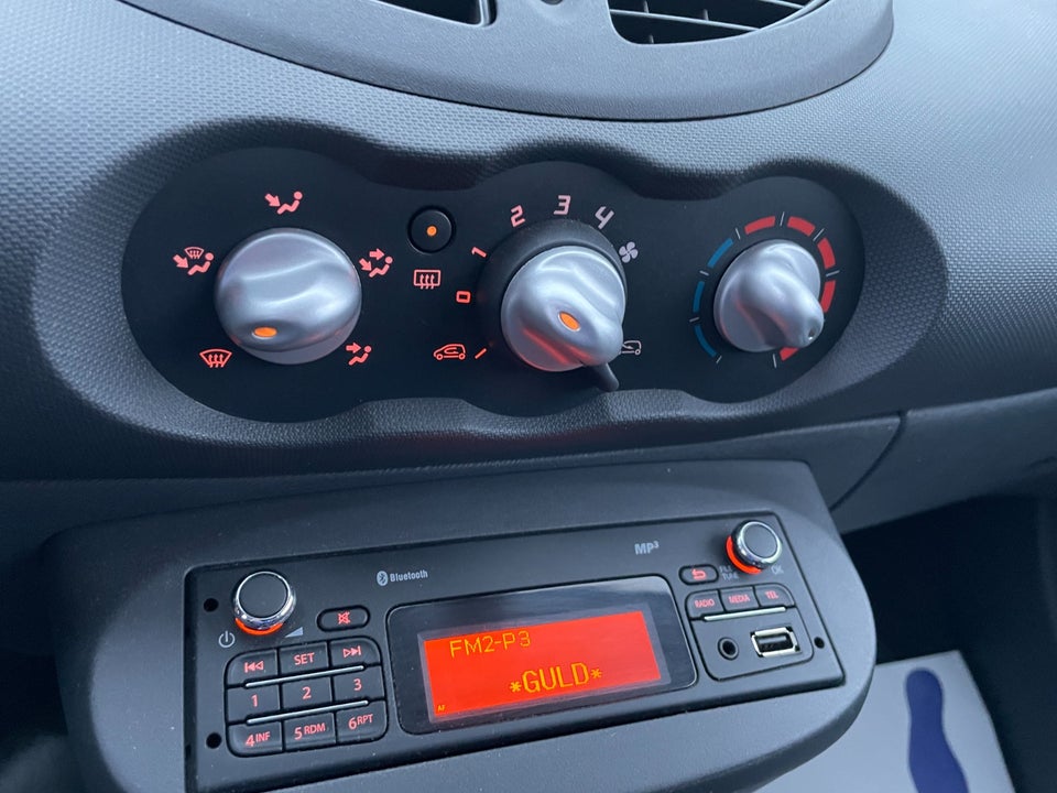 Renault Twingo 1,2 16V Authentique ECO2 3d