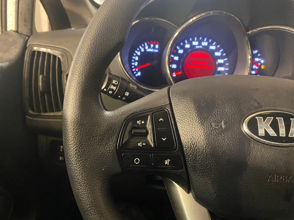 Kia Rio 1,2 CVVT Style+ 5d