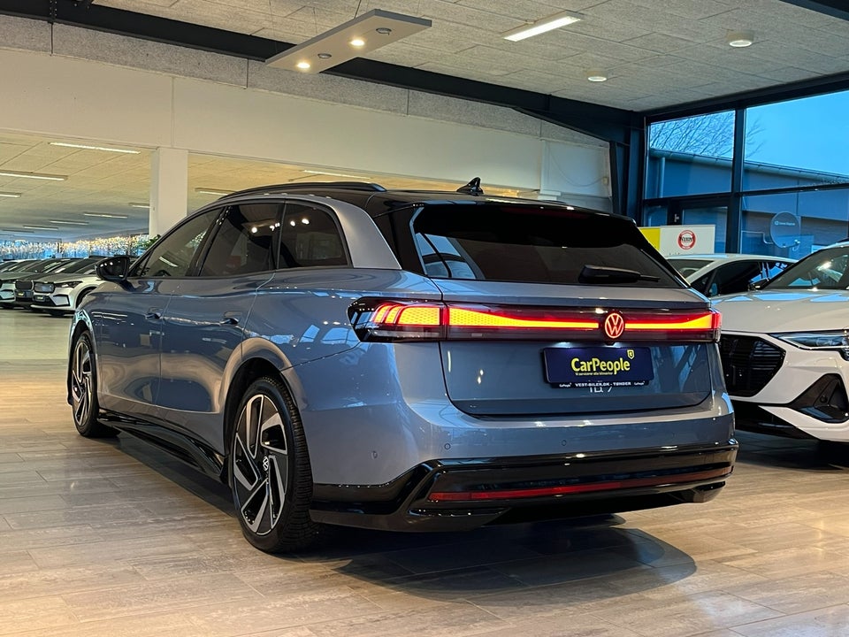 VW ID.7 77 Style Tourer 5d