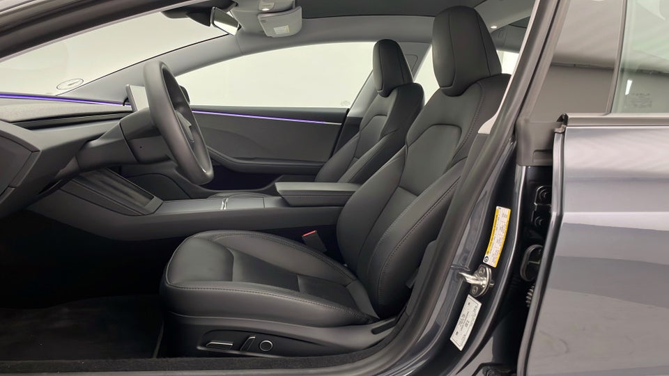 Tesla Model 3 RWD 4d