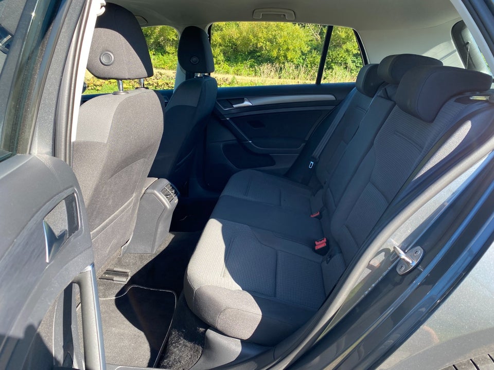 VW Golf VII 2,0 TDi 150 Comfortline DSG 5d