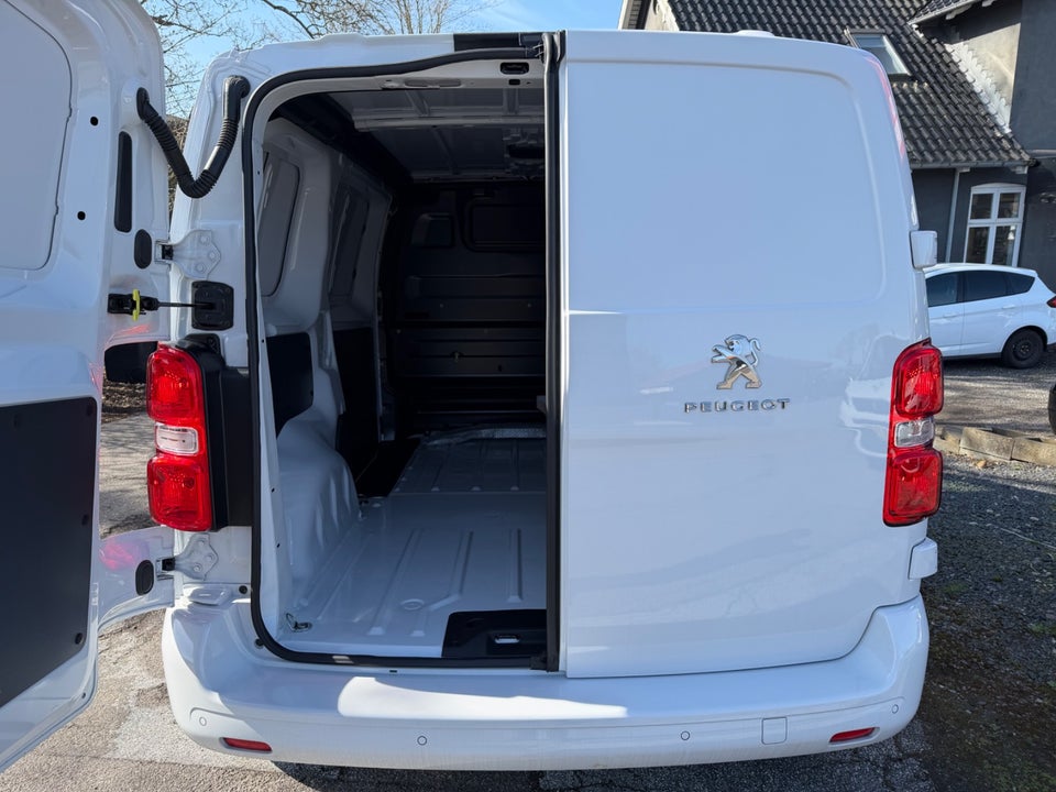 Peugeot e-Expert 50 L2 Premium Van
