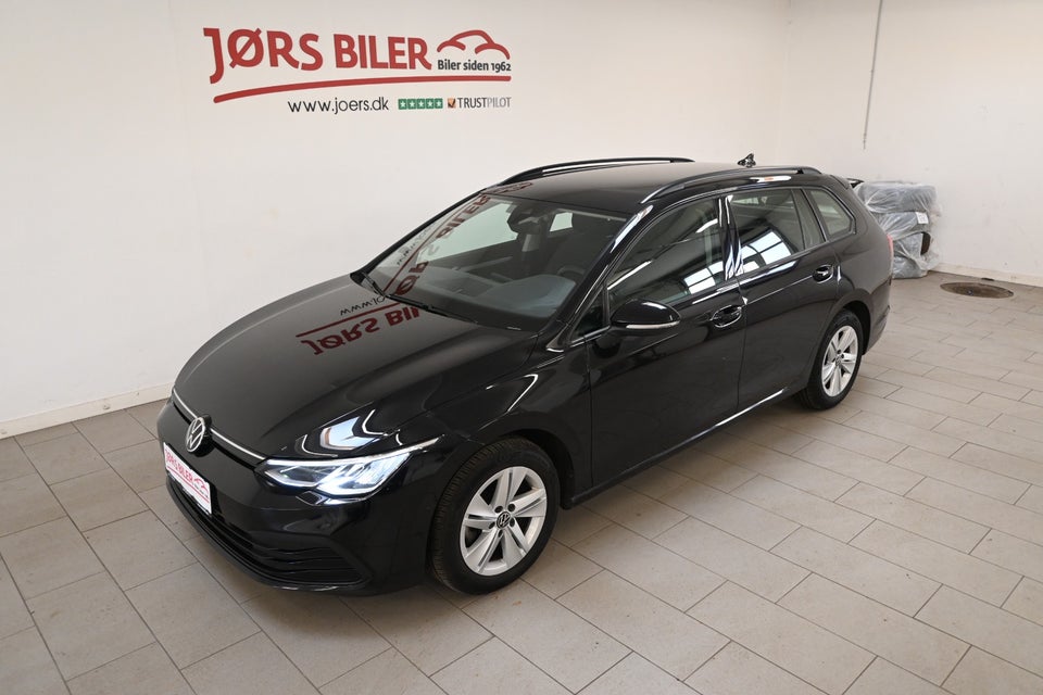 VW Golf VIII 1,5 eTSi 130 Life Variant DSG 5d