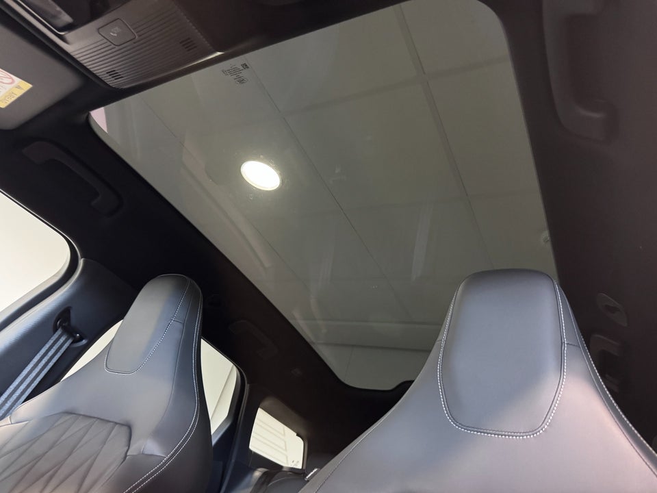 Ford Explorer 77 Premium Extended Range 5d