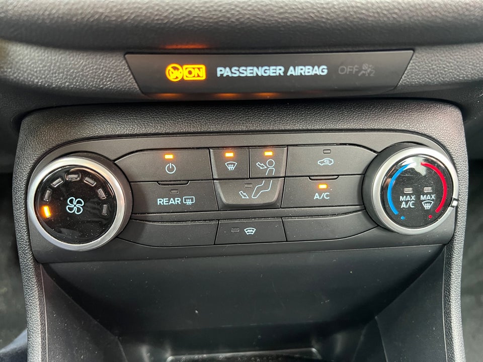 Ford Fiesta 1,0 EcoBoost mHEV Connected 5d