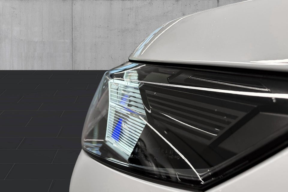 BMW iX2 xDrive30 M-Sport 5d