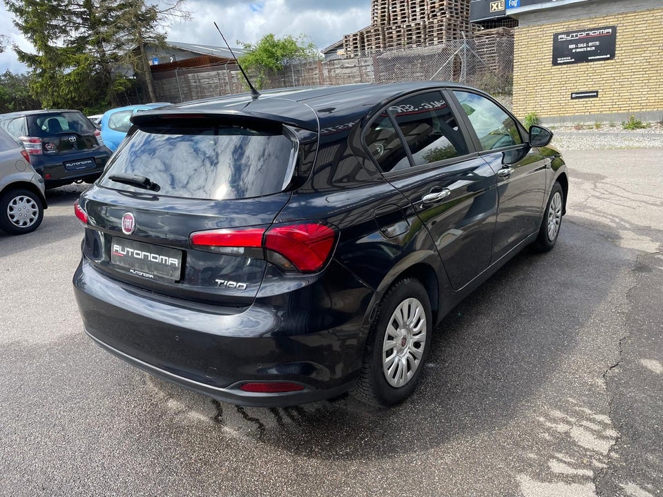 Fiat Tipo 1,4 T-Jet 120 Easy 5d