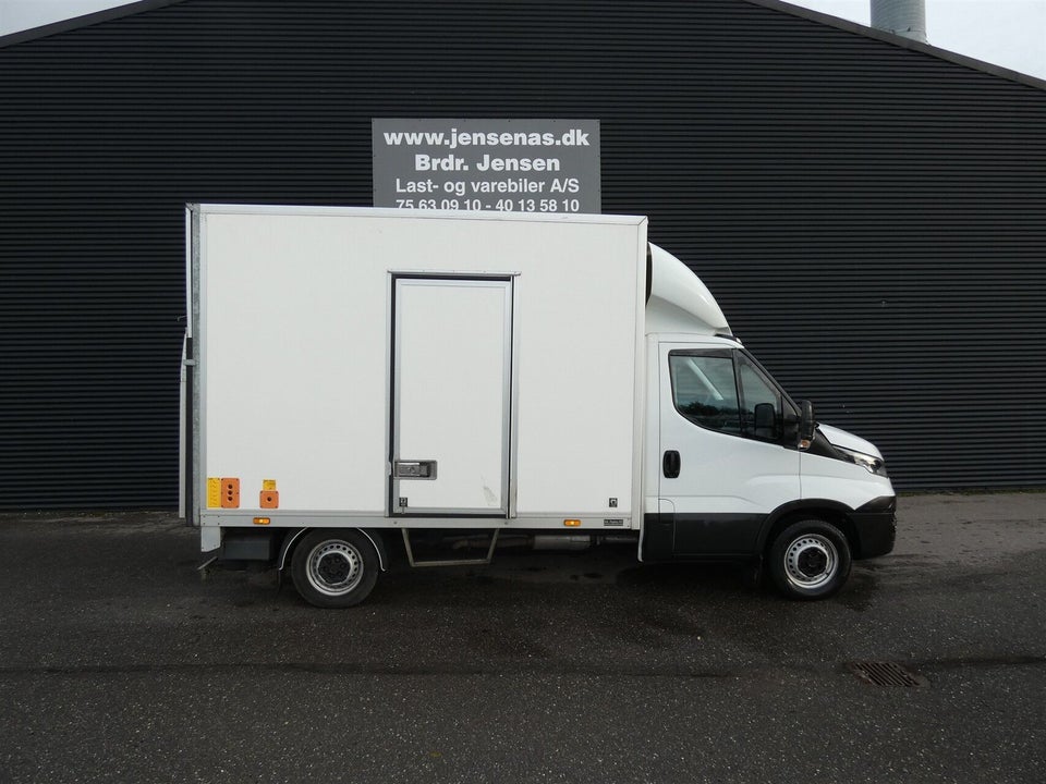 Iveco Daily 2,3 35S14 Alukasse 2d
