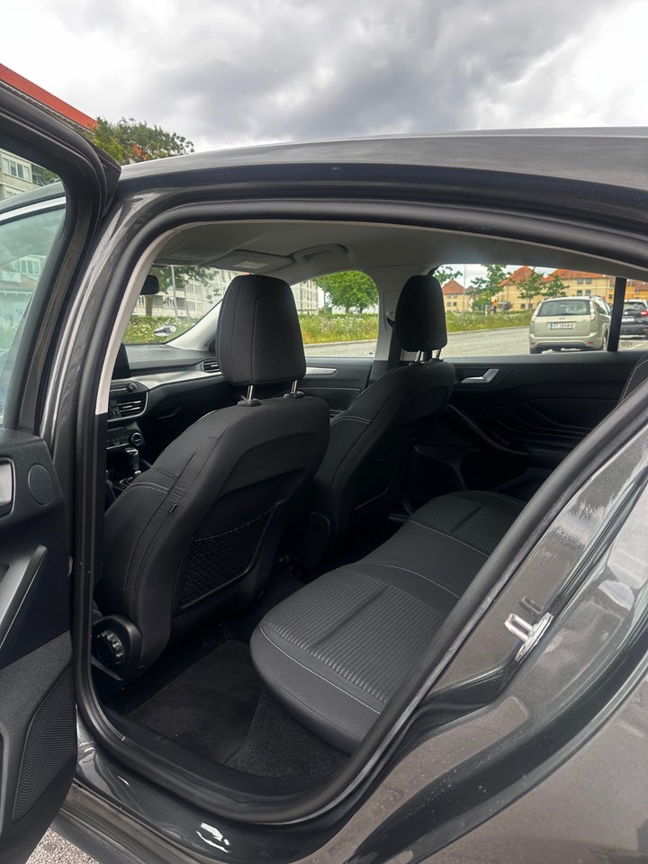 Ford Focus 1,0 EcoBoost ST-Line 5d