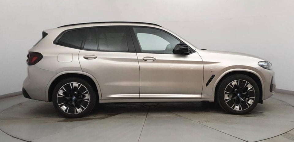 BMW iX3 Charged Plus M-Sport 5d