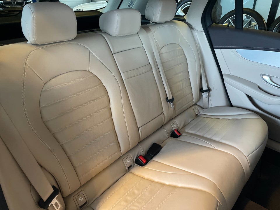 Mercedes GLC300 de 2,0 aut. 4Matic 5d