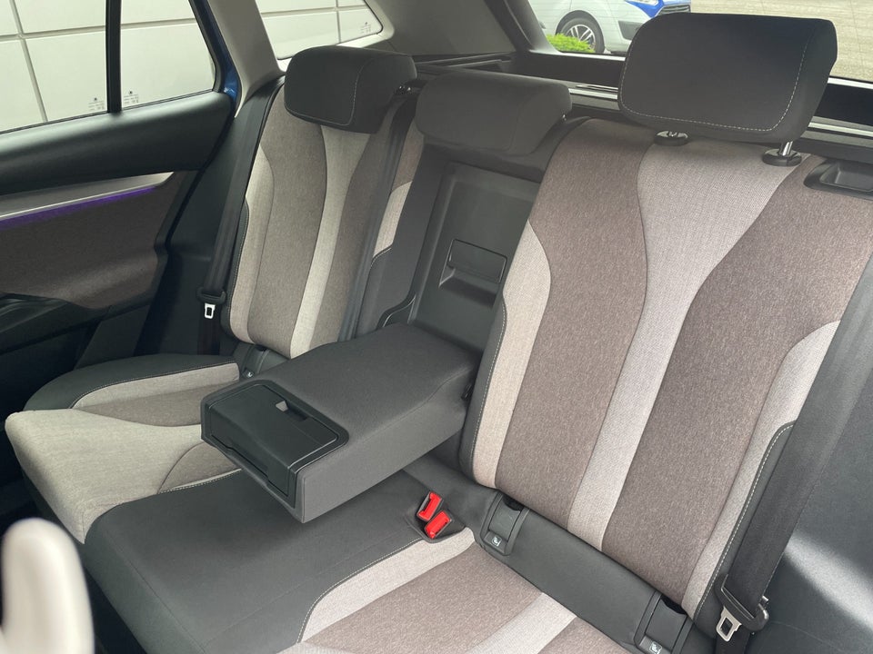 Skoda Enyaq 60 iV Lodge 5d