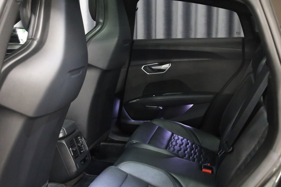 Audi e-tron GT quattro 4d