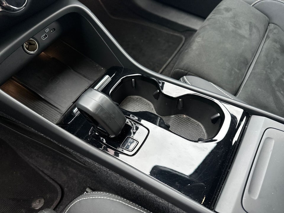 Volvo XC40 P6 ReCharge Plus 5d