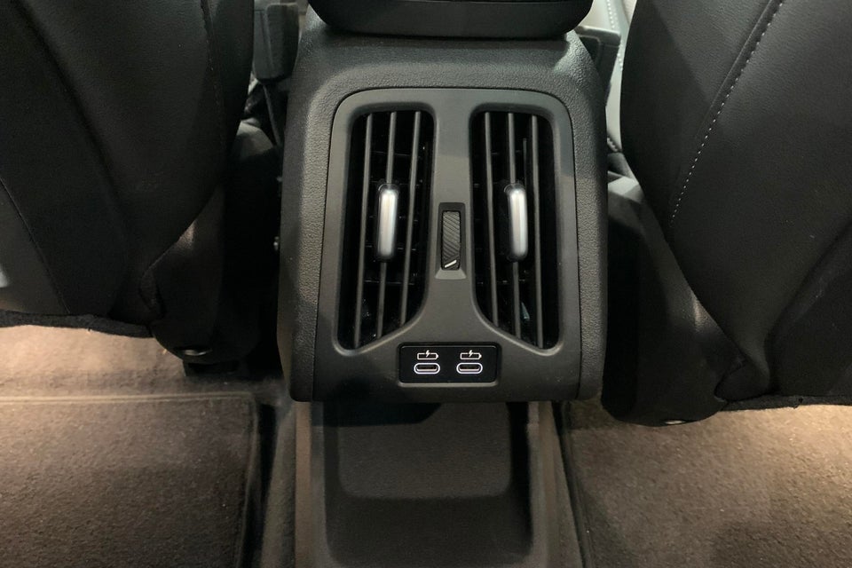 BMW iX1 eDrive20 X-Line 5d