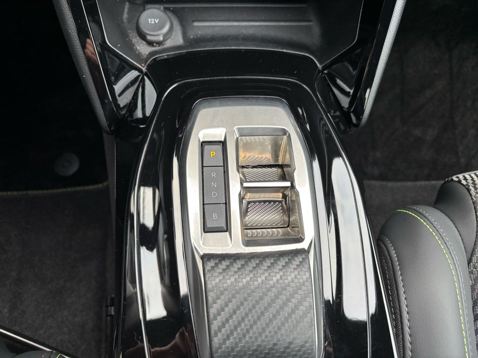 Peugeot e-208 54 GT 5d