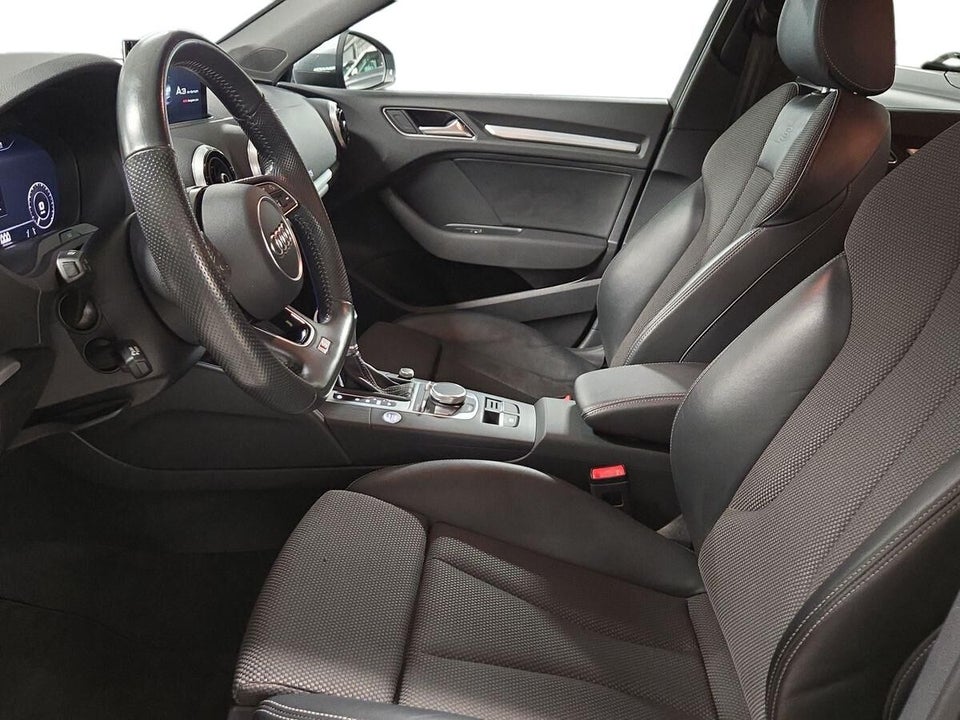 Audi A3 1,4 e-tron S-line Sportback S-tr. 5d