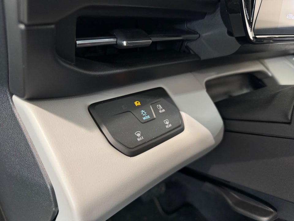 Ford Explorer 82 Select Extended Range 5d