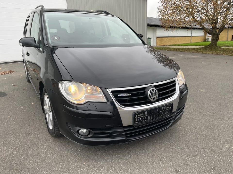 VW Touran 1,9 TDi 105 Conceptline BM 7prs 5d