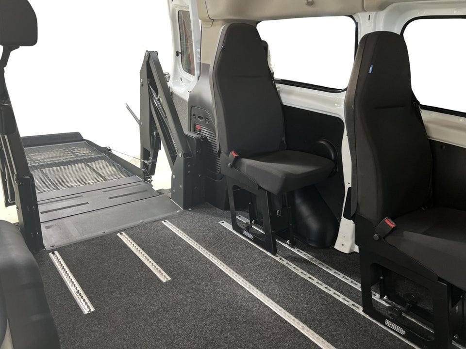 Ford Transit Custom Kombi 320 L1 2,0 TDCi 130 Ambiente aut. H2 FWD