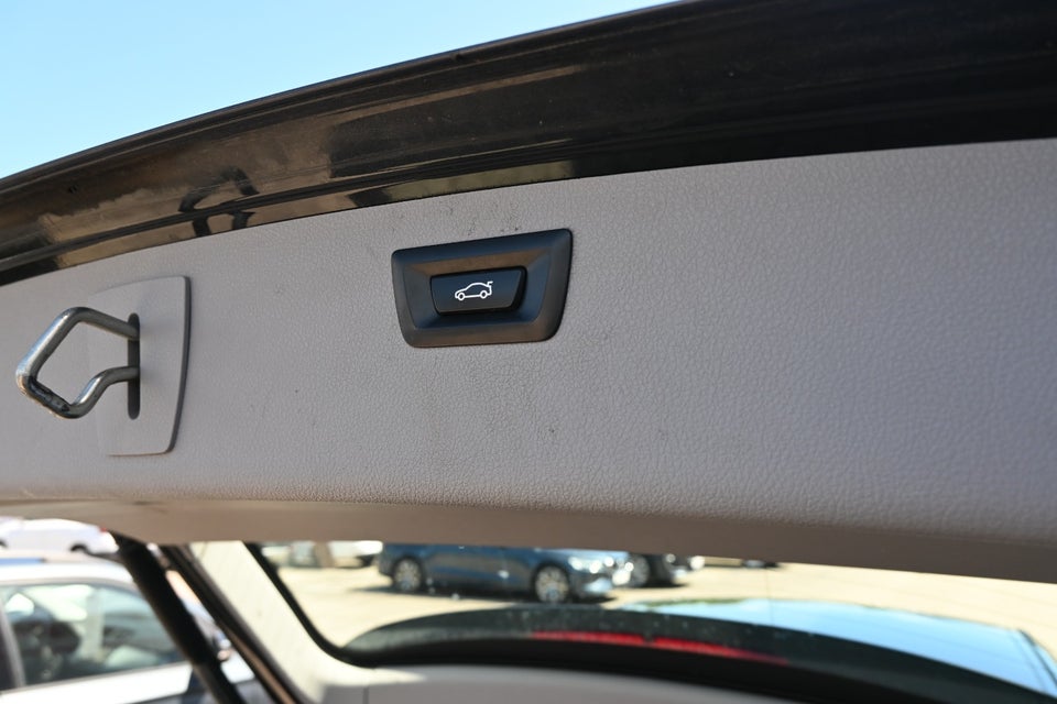 BMW 320d 2,0 Touring 5d