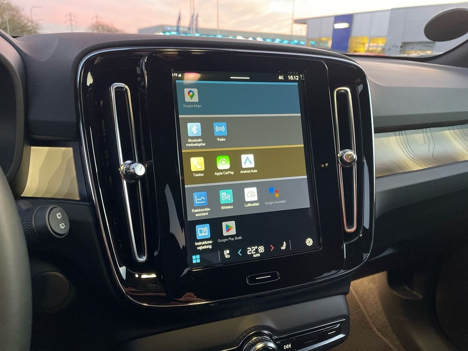 Volvo XC40 ReCharge Twin Plus 5d