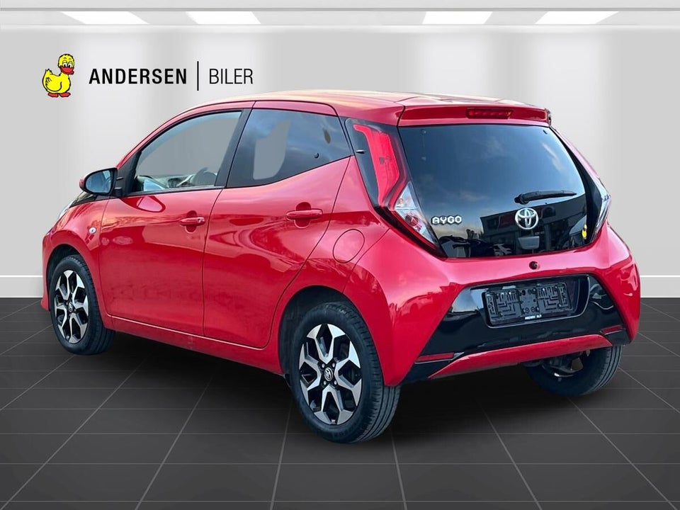 Toyota Aygo 1,0 VVT-i x-press x-shift 5d