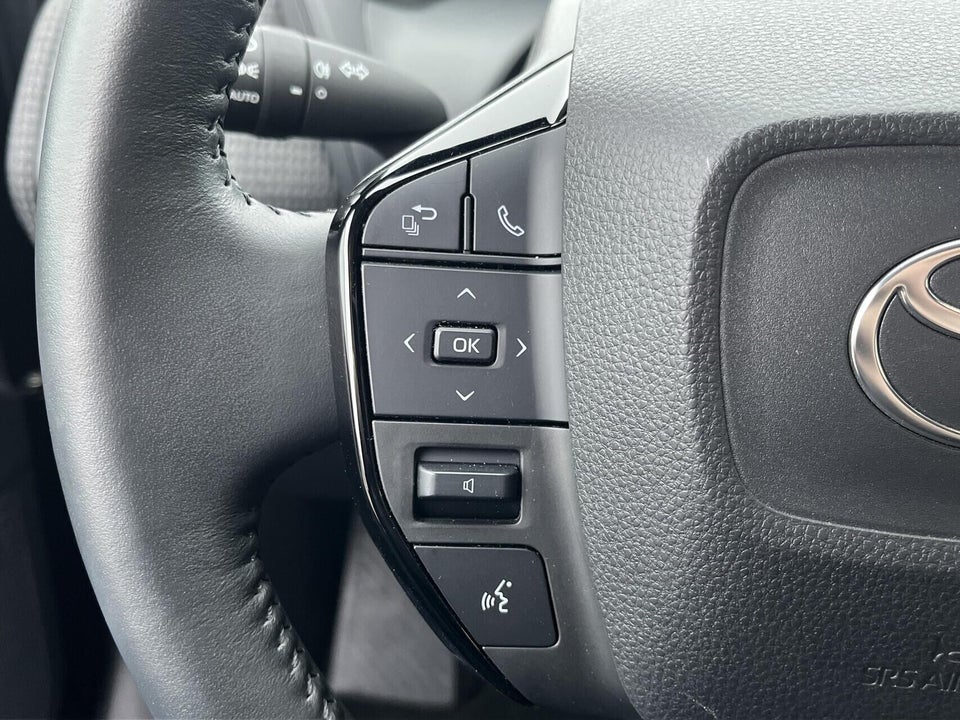 Toyota bZ4X Executive 5d