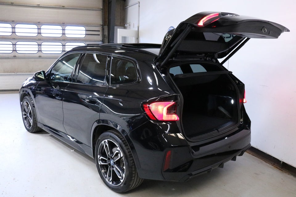 BMW iX1 eDrive20 M-Sport 5d
