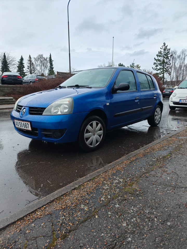 Renault Clio II 1,2 8V Family Authentique 3d