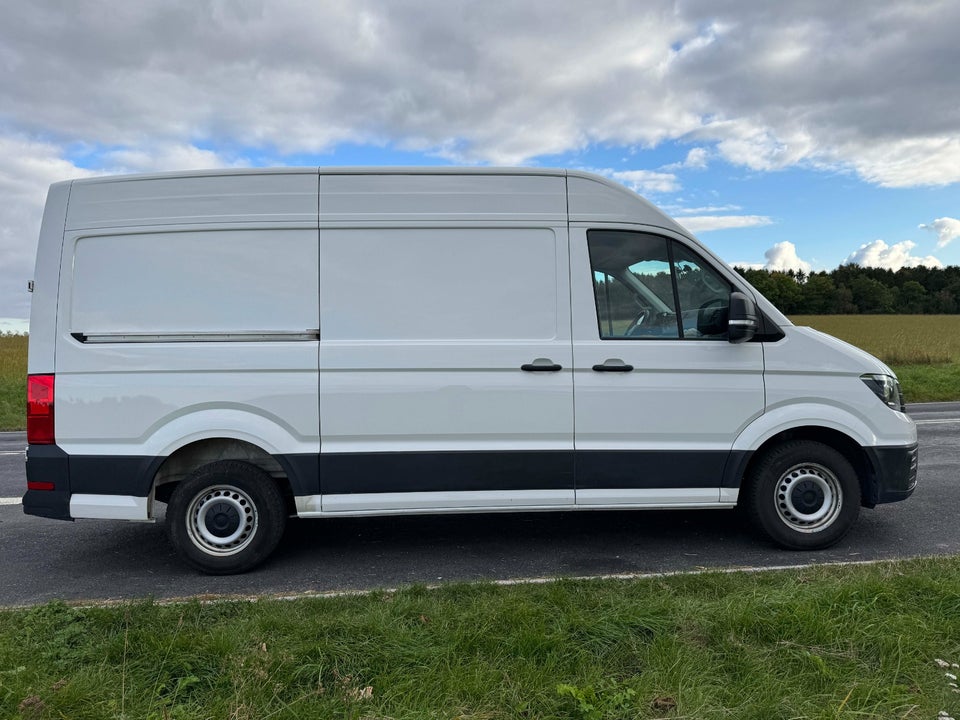 VW Crafter 30 2,0 TDi 102 Kassevogn L3H2