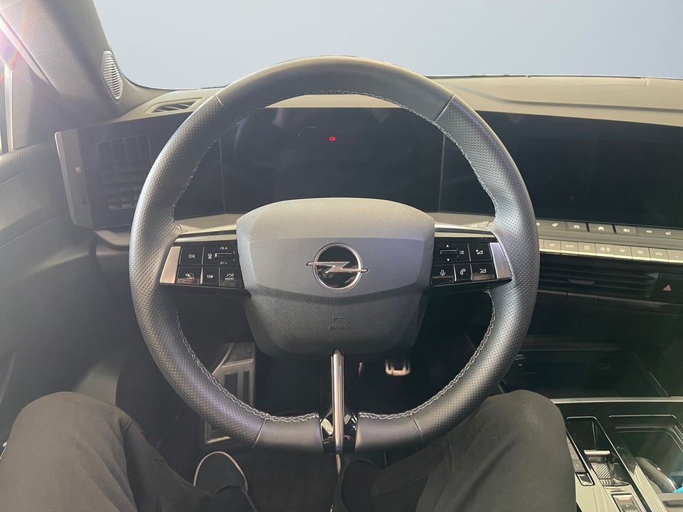 Opel Astra-e 54 GS Sports Tourer 5d