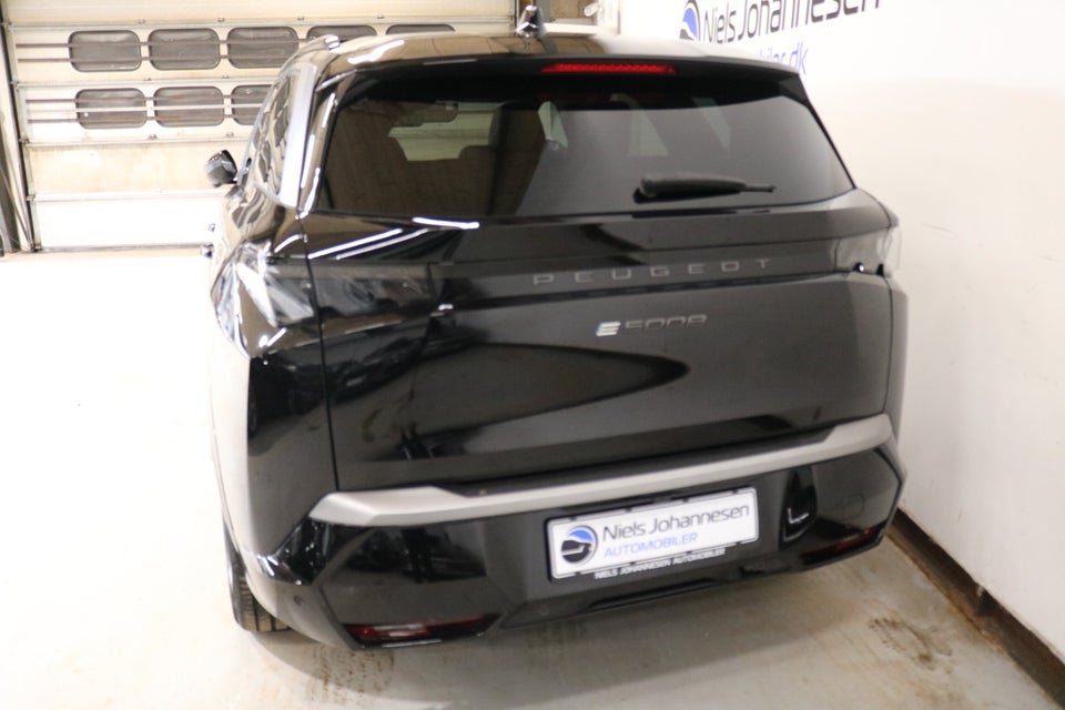 Peugeot e-5008 77 GT Pack 7prs 5d