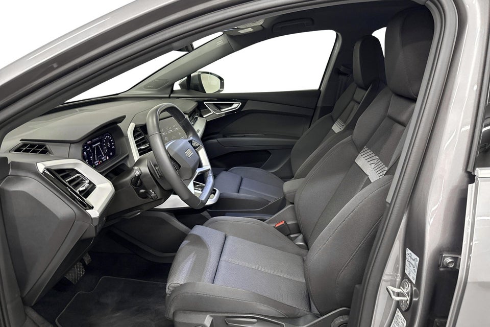 Audi Q4 e-tron 45 Progress 5d