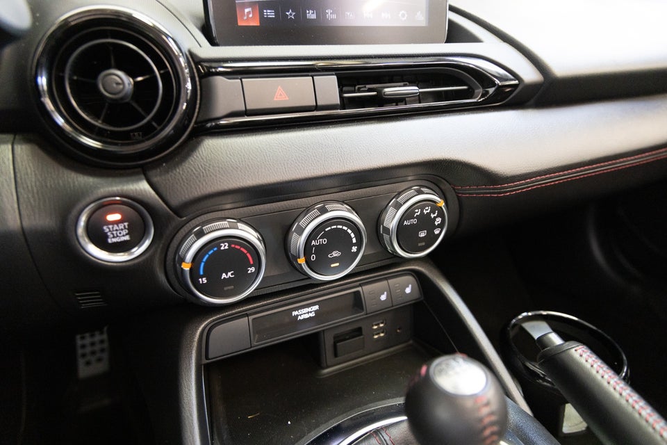 Mazda MX-5 2,0 SkyActiv-G 160 Roadster Sport 2d