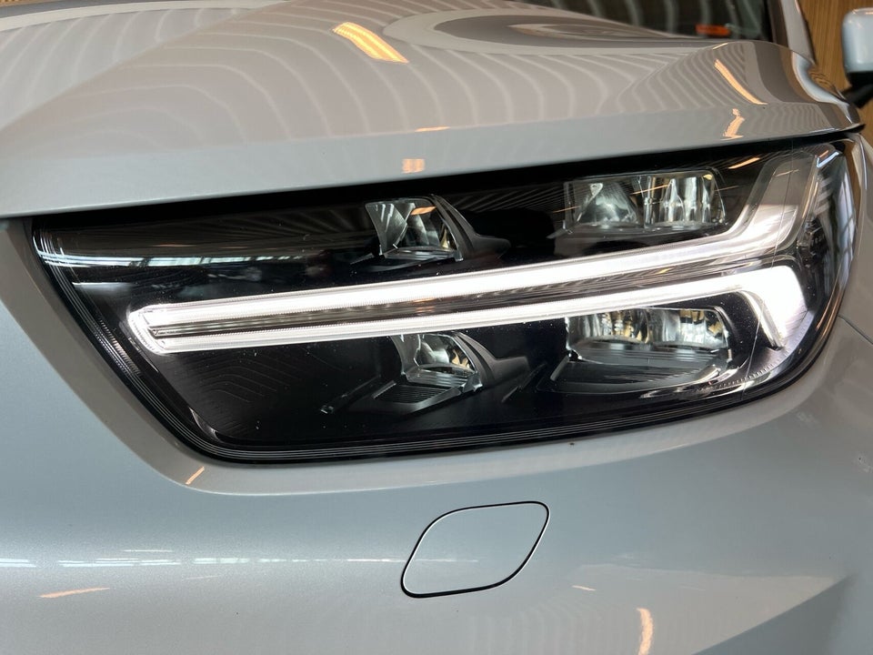 Volvo XC40 2,0 D4 190 Inscription aut. AWD 5d