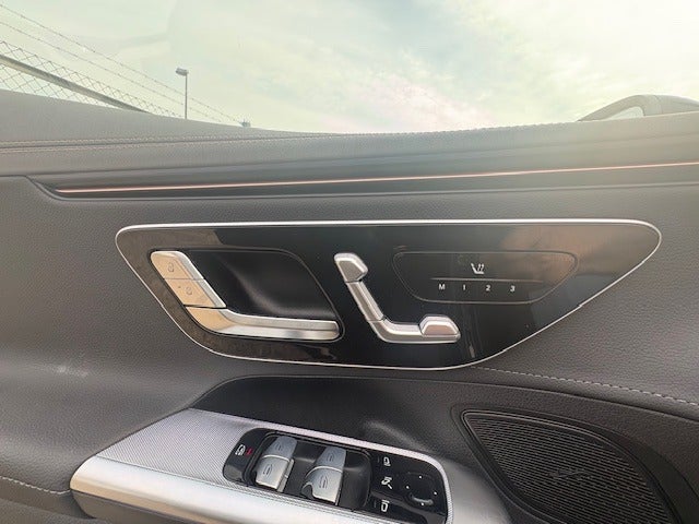 Mercedes EQE300 AMG Line 4d