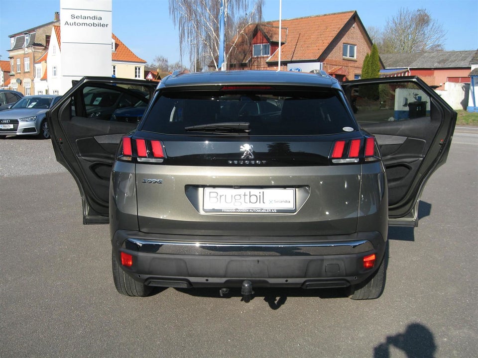 Peugeot 3008 1,2 e-THP 130 Allure 5d