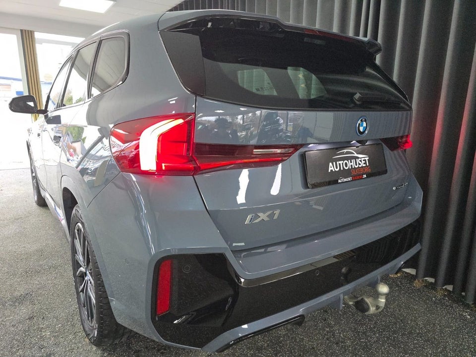 BMW iX1 eDrive20 M-Sport 5d