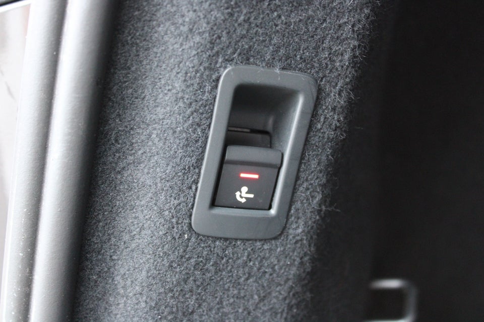 Audi Q4 e-tron 45 S-line quattro 5d