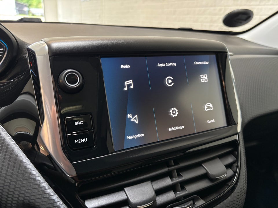 Peugeot 2008 1,5 BlueHDi 100 Allure Sky 5d