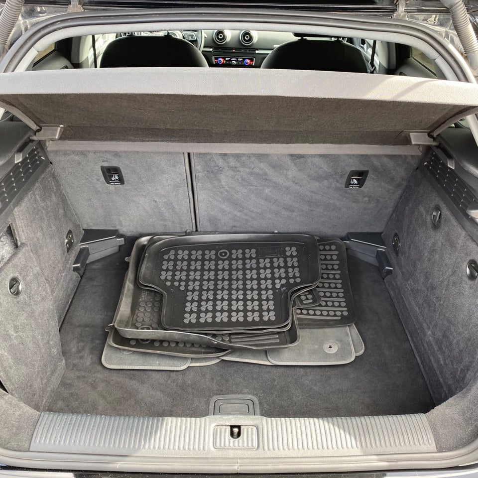 Audi A3 1,6 TDi 110 Sportback 5d