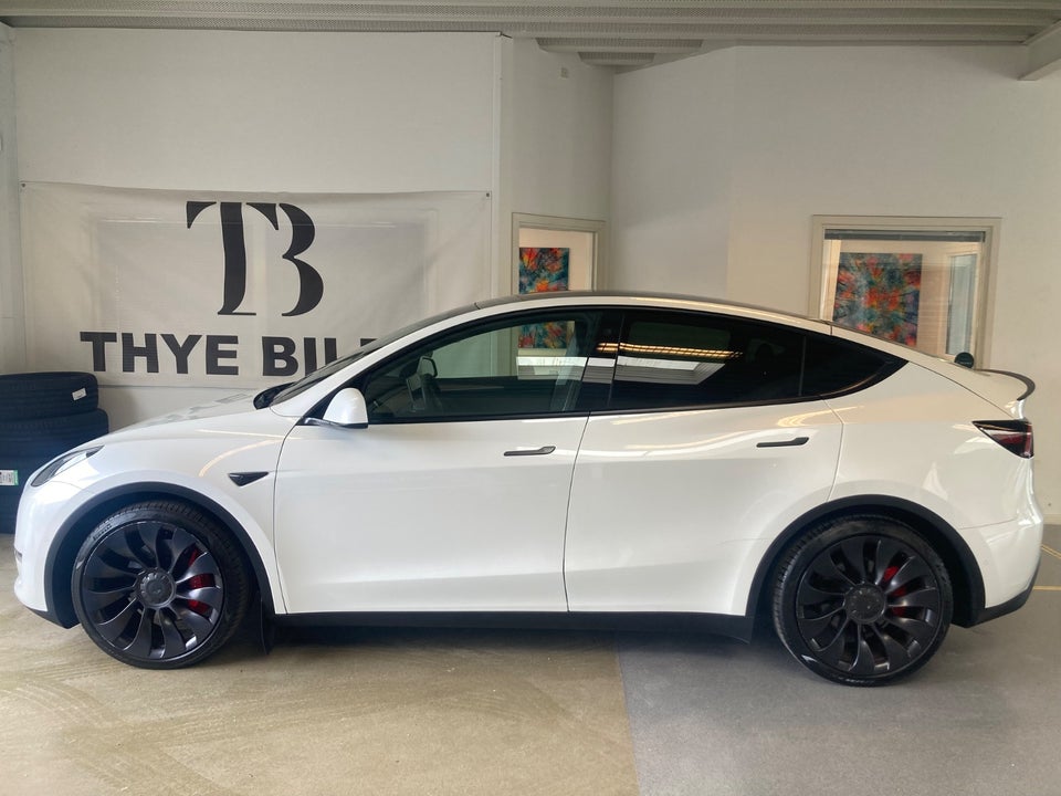 Tesla Model Y Performance AWD 5d