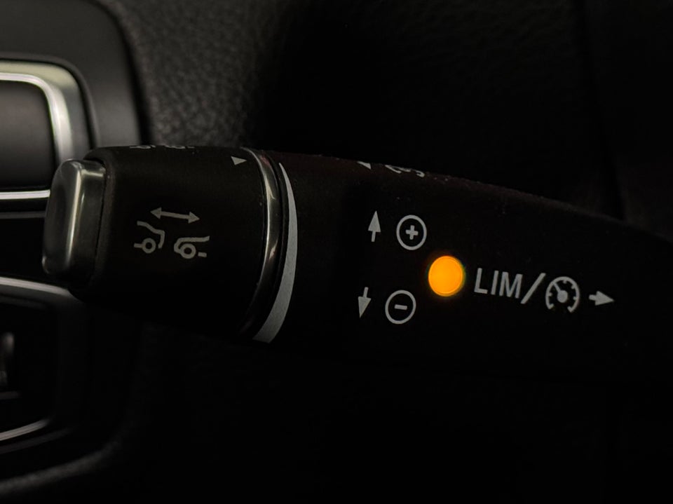 Mercedes C220 d 2,2 AMG Line stc. aut. 5d