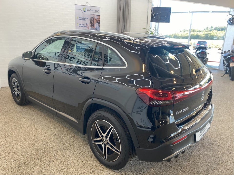 Mercedes EQA300 AMG Line 4Matic 5d