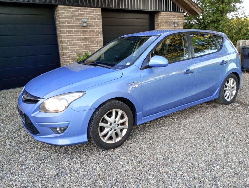 Hyundai i30 1,4 CVVT Comfort 5d